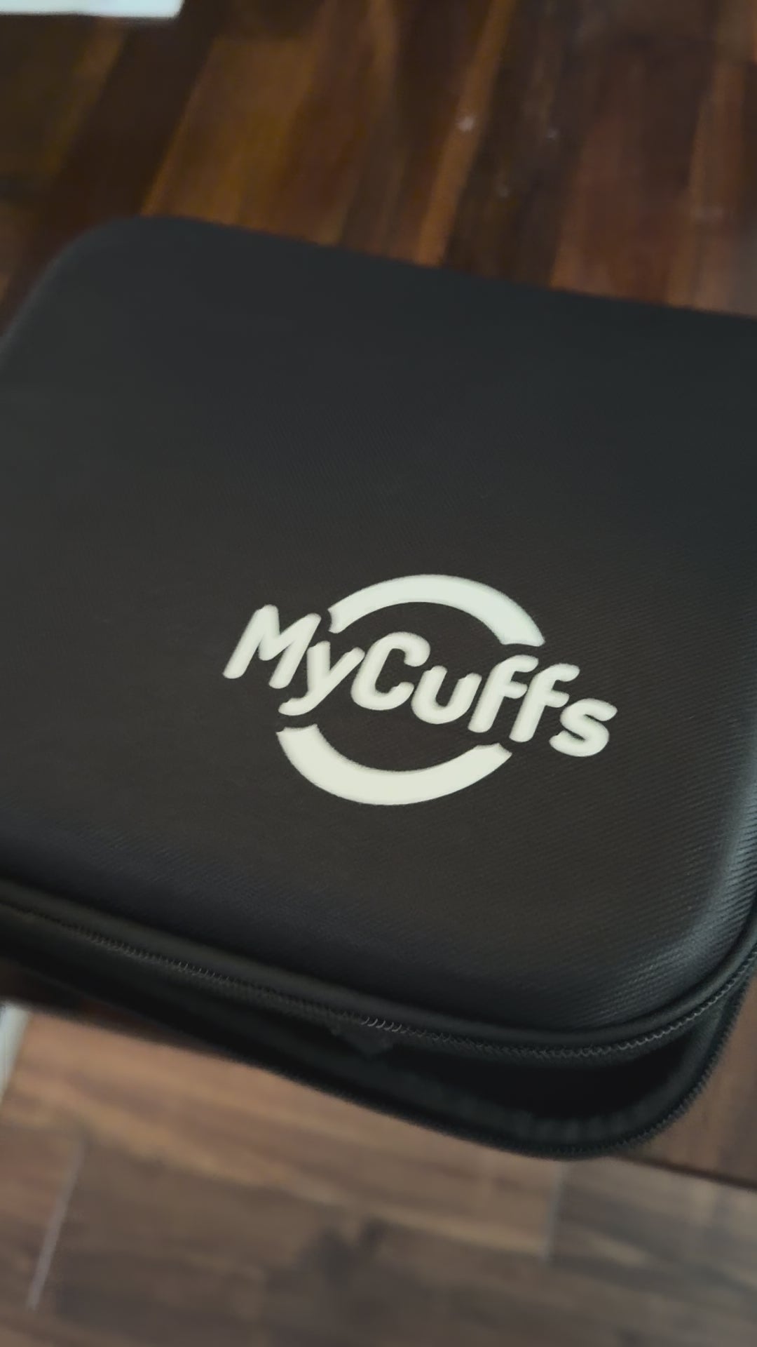 Muskelmassagepistole – MyCuffs Gun
